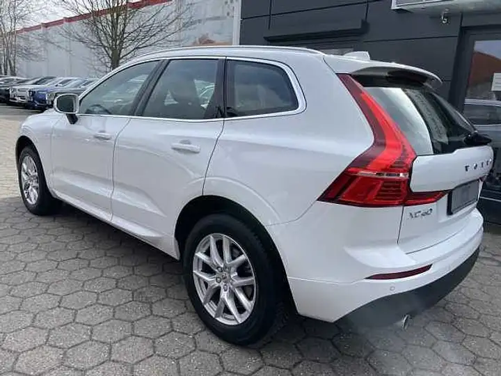 VOLVO XC 60 (01/01/2021) - 